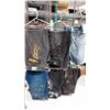 Image 2 : LOT DE 5 PAIRES DE JEANS & 1 SHORT, TAILLES ASSORTIES — VOIR PHOTO