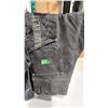 Image 6 : LOT DE 5 PAIRES DE JEANS & 1 SHORT, TAILLES ASSORTIES — VOIR PHOTO