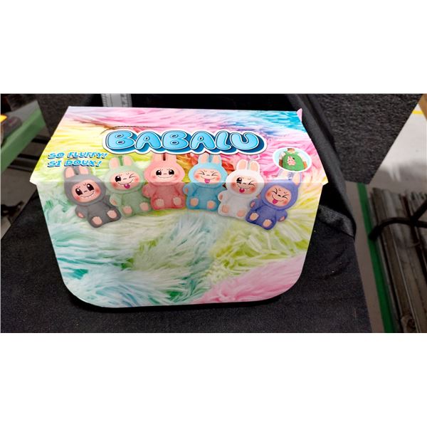 LOT DE 6 POUPÉES BARALU