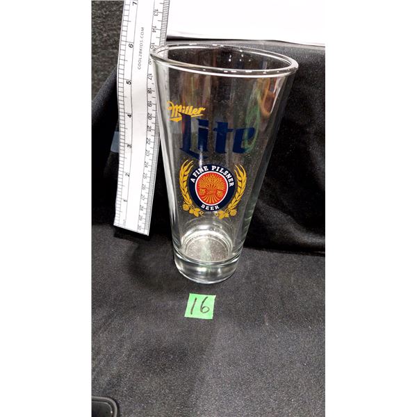 LOT DE 16 VERRES À BIÈRE LITE