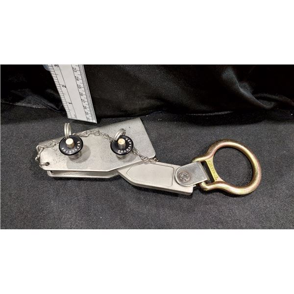 COULISSEAU POUR CÂBLE STATIQUE, 3/8 PO