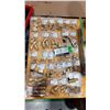 Image 1 : LOT DE PLUS DE 70 RACCORDS EN LAITON ASSORTIS