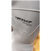 Image 2 : BOTTES EN CAOUTCHOUC DUNLOP À EMBOUT D'ACIER, POINTURE 7 H / 9 F