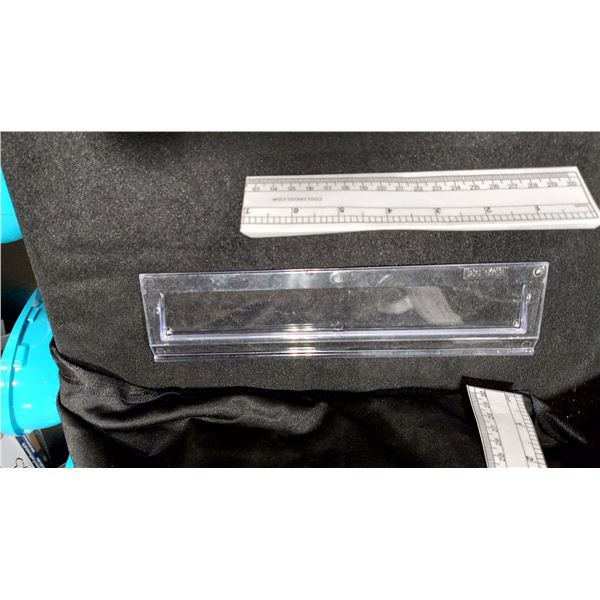 LOT DE 174 GRATTOIRS À FENÊTRE, MODÈLES CC36T6 ET CC364