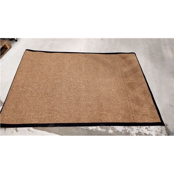 TAPIS NEUF, 48 X 60 PO