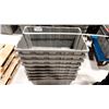 Image 1 : LOT DE 10 BOÎTES EN PLASTIQUE EMPILABLES, 17 X 27 PO