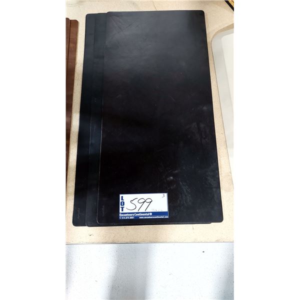 TAPIS DE BUREAU EN CUIR, 15 X 36 PO