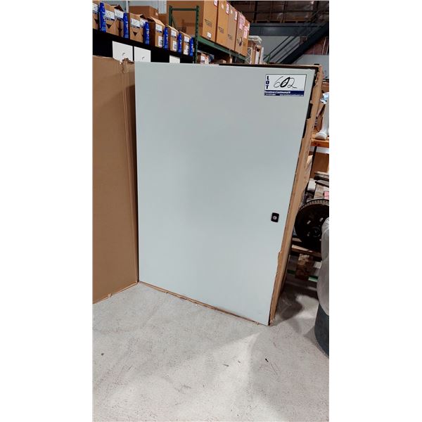 TABLE DE TRAVAIL CONTROL RÉGLABLE  ELEC, 60 X 30 PO, HAUTEUR DE 24 À 48 PO