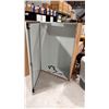 Image 2 : TABLE DE TRAVAIL CONTROL RÉGLABLE  ELEC, 60 X 30 PO, HAUTEUR DE 24 À 48 PO