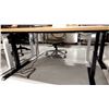 Image 3 : TABLE DE TRAVAIL RÉGLABLE ELECT., 60 X 30 PO, HAUTEUR DE 24 À 48 PO