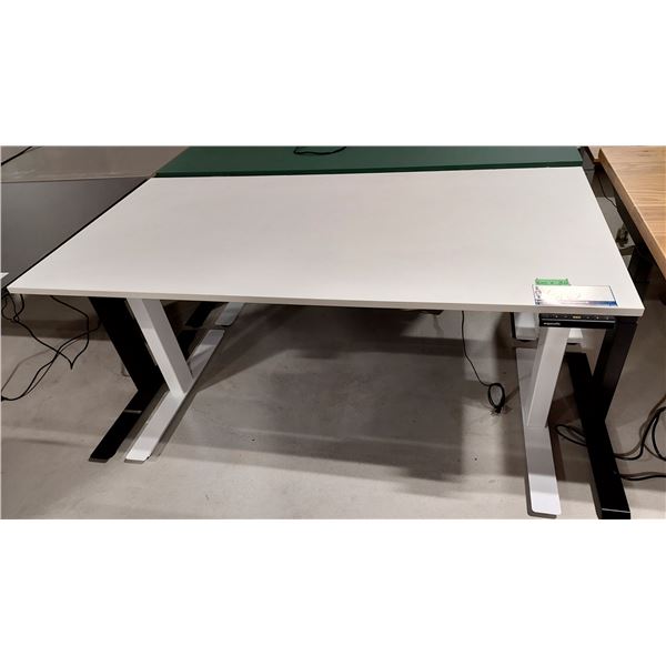 TABLE DE TRAVAIL RÉGLABLE ELECT., 60 X 30 PO, HAUTEUR DE 24 À 48 PO