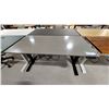 Image 1 : TABLE DE TRAVAIL RÉGLABLE ELECT., 60 X 30 PO, HAUTEUR DE 24 À 48 PO