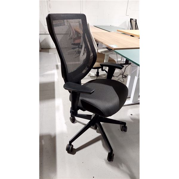 CHAISE DE BUREAU EN TISSU ALLSEATING
