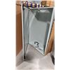 Image 2 : ARMOIRE EN MÉTAL NVENT HOFFMAN, 32 X 16 X 47 1/4 PO