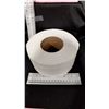 Image 1 : BTE DE 8 ROULEAUX GÉANT PAPIER HYGIÉNIQUE WYM