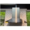 Image 1 : Falmec-Stainless Steel-Range Hoods FPVUX30W6SS-R1 RV: $999.00 - used display model