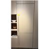 Image 1 : Blomberg 28" Panel Ready Built-In Bottom Freezer Refrigerator - BRFB1312FBI - display model