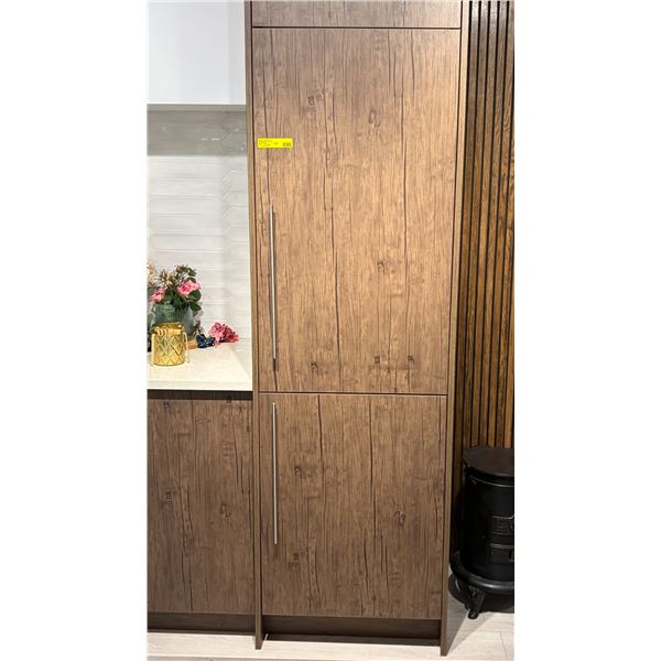 Fulgor 9.2 cu.ft. Built-in Bottom-Freezer Refrigerator RV: $1,859.98 Model - FM4BM22FBI - used displ