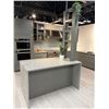 Image 1 : Stone countertop - approx. 5.25ft wide x 3ft depth