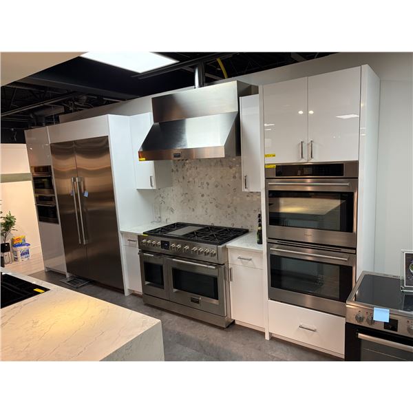 Stonetop counter & cabinets set - bidder responsible for disassembly & removal (contents not include