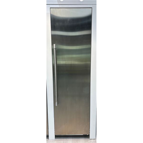 New Fhiaba CLASSIC 24" Built-In Column Fridge Bottom Compressor Right Swing - RV: $12,239 - Model FK