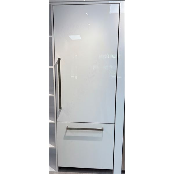 New - Fhiaba 30" Integrated Bottom Mount Refrigerator - RV: $11,999 - Model FI30BI-ROT - New Display