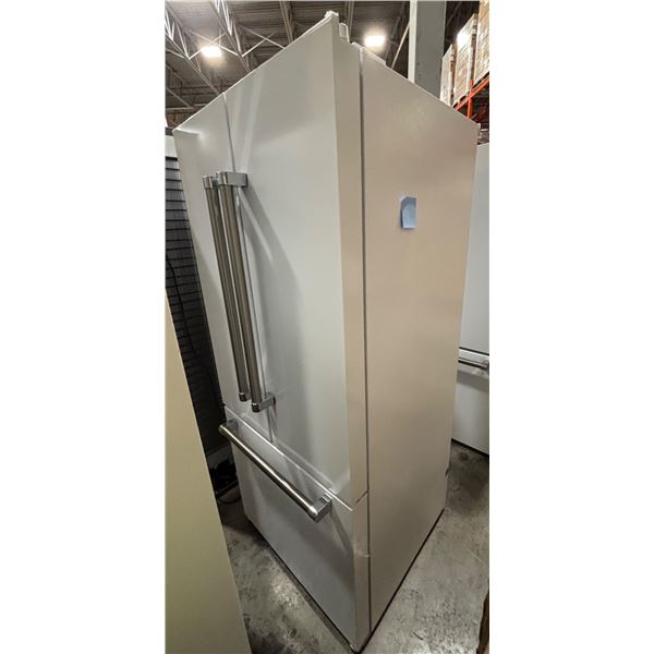 New - Breda 24" Freestanding Fridge - Model BR25A01 (New Sample Model)