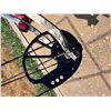 Image 11 : BEAR ENTICER COMPOUND BOW IN GREAT CONDITION - RECENTLY SHOT AND WORKS!