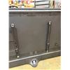 Image 15 : SAMSUNG 54-INCH TV WITH FULL MOTION WALL MOUNT! WORKS!