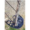 Image 22 : VINTAGE PSE SPYDER COMPOUND BOW WITH ATTACHED QUIVER AND SOFT CASE
