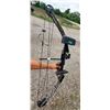 Image 9 : VINTAGE PSE SPYDER COMPOUND BOW WITH ATTACHED QUIVER AND SOFT CASE