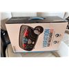 Image 2 : HOMEDICS VIBRATION FOOT MASSAGER WITH HEAT, MODEL FMV-400 - NEW, IN BOX