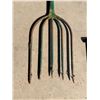 Image 2 : SPEAR FISHING SPEARS AND MISCELLANEOUS