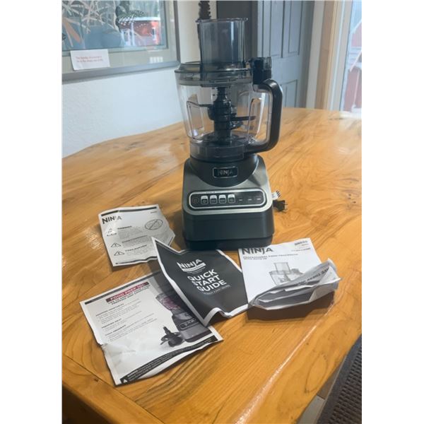 NINJA PROFESSIONAL PLUS FOOD PROCESSOR (BN601) - WORKS!