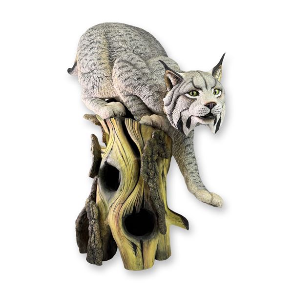 Connoisseur of Malvern Limited Edition Fine Bone China Lynx Sculpture by C. Ashenden 1992