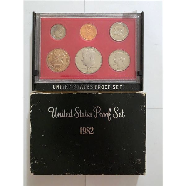 1982 UNITED STATES PROOF COIN SET WITH BOX