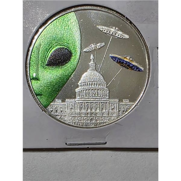 1 TROY OUNCE .999 FINE SILVER COLORIZED UFO COIN