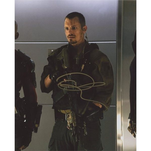 Suicide Squad Joel Kinnaman signed photo