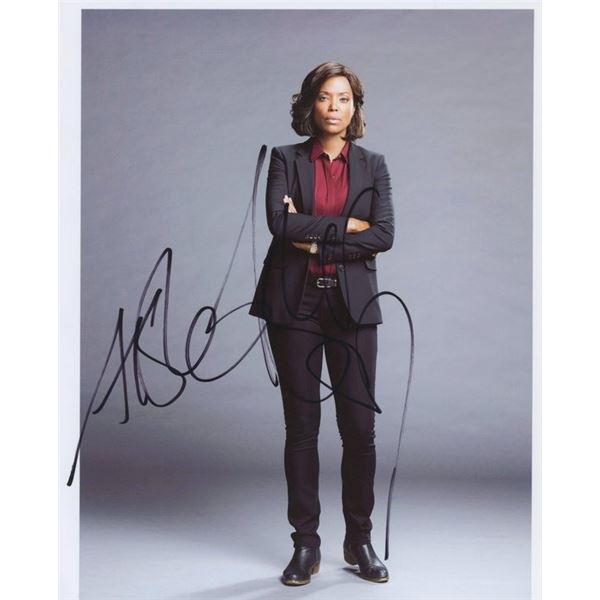 Criminal Minds Aisha Tyler signed photo