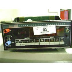 FLUKE 8120A DIGITAL MULTIMETER