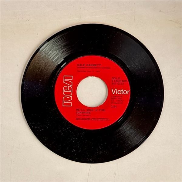 Gale Garnett We'll Sing in the Sunshine 45 Album