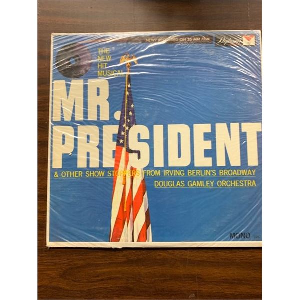 Douglas Gamley Orchestra ‎– Mr. President & Other Show Stoppers From Irving Berlin