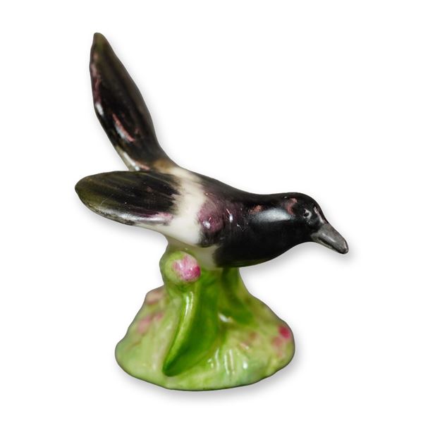 Royal Doulton Bone China Bird Figurine, Magpie K34