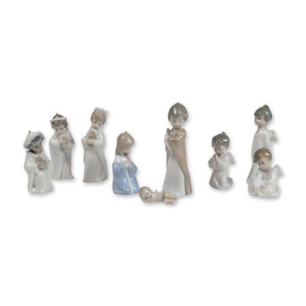 Lladro Spanish Glazed Porcelain Nativity Set