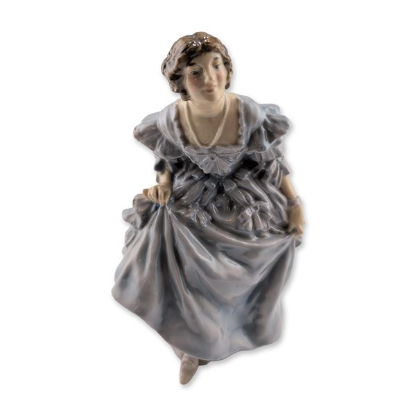 Royal Doulton Porcelain Figurine, Curtsey HN57