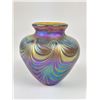 Image 2 : Iridescent Pulled-Feather Studio Art Glass Vase