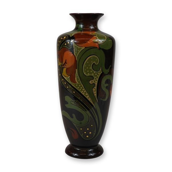 Gouda Plateelbakkerij Zuid-Holland Art Nouveau Matte Glazed Earthenware Vase