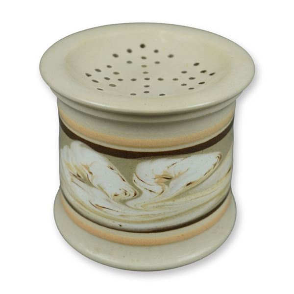 English Slip-Decorated Earthenware Sander, circa 1820