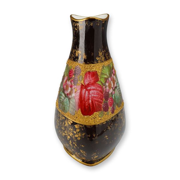 Wedgwood Gilt Creamware Hand Painted Triangular Vase circa 1880