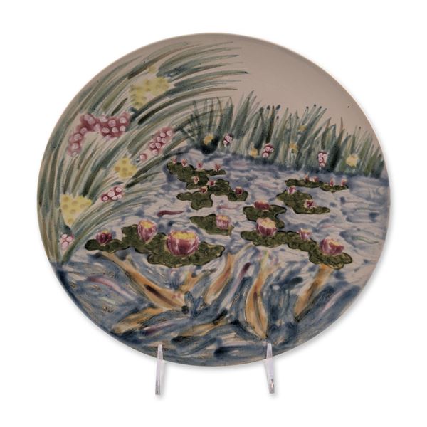 Cobridge Stoneware Water Lily Cabinet Plate